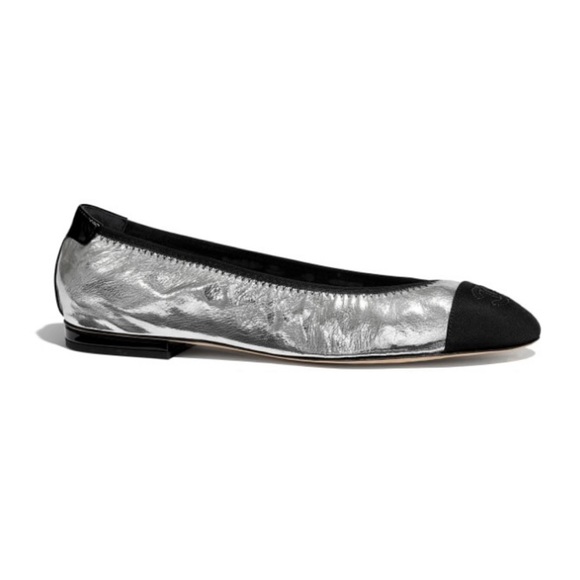 BRAND NEW Authentic Chanel Silver Ballet Flats - Picture 4 of 16